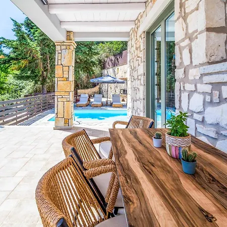 Eleni Zante Villa Xirokástellon